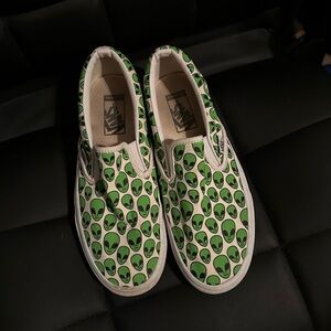 AS IS- alien slip on vans